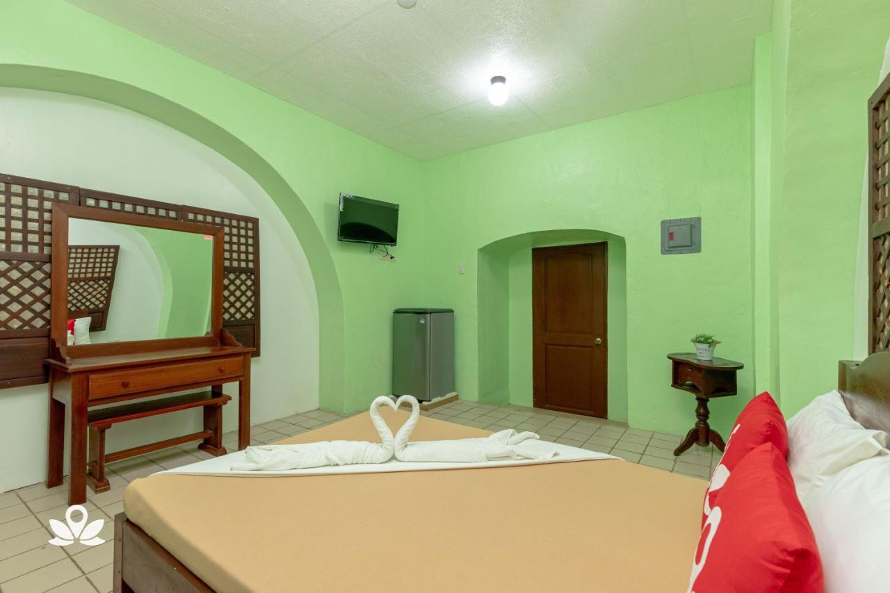 Zen Rooms Calle Crisologo Vigan Eksteriør billede